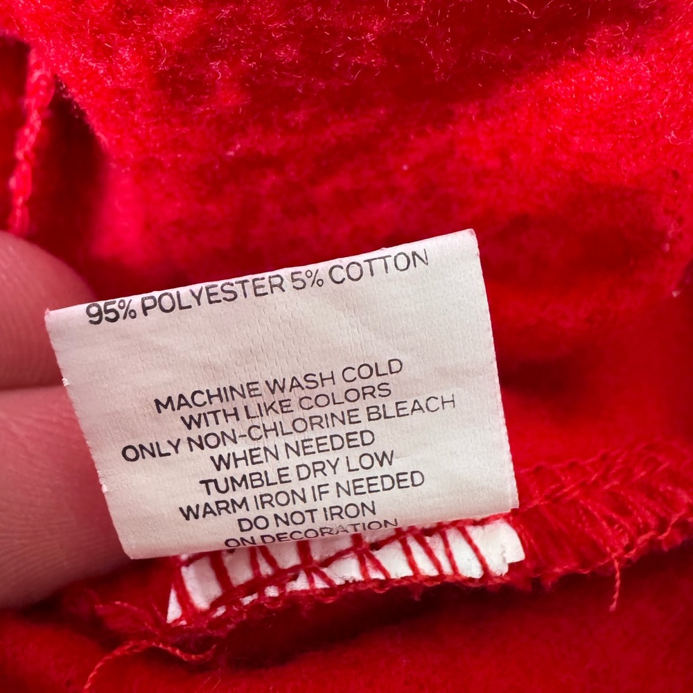 Wisconsin Badger Women’s XL V-Neck hoodie - Picture 5 of 9